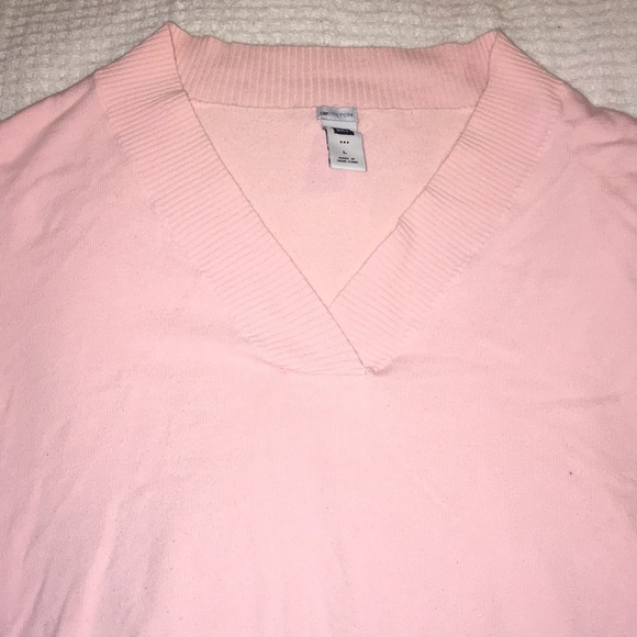 *BOGO ITEM * Gap- Baby pink Vneck sweater - Picture 2 of 4